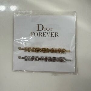 Dior hair clips